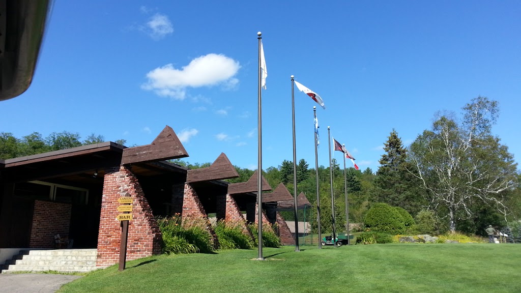 Club de Golf Carling Lake (Lac Carling) | 2235 Route 327 Nord, Grenville-sur-la-Rouge, QC J0V 1B0, Canada | Phone: (450) 533-5333