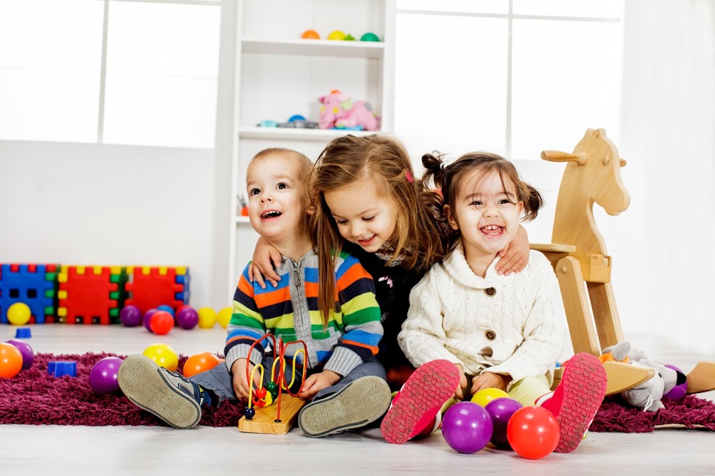 Hopscotch Child Care | 4 Versailles Ave #250, St. Albert, AB T8N 7V1, Canada | Phone: (780) 347-9330