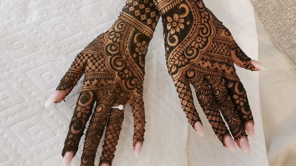 Henna By Nusrat | 8 Easts Corners Blvd, Kleinburg, ON L4H 4J1, Canada | Phone: (647) 997-6786