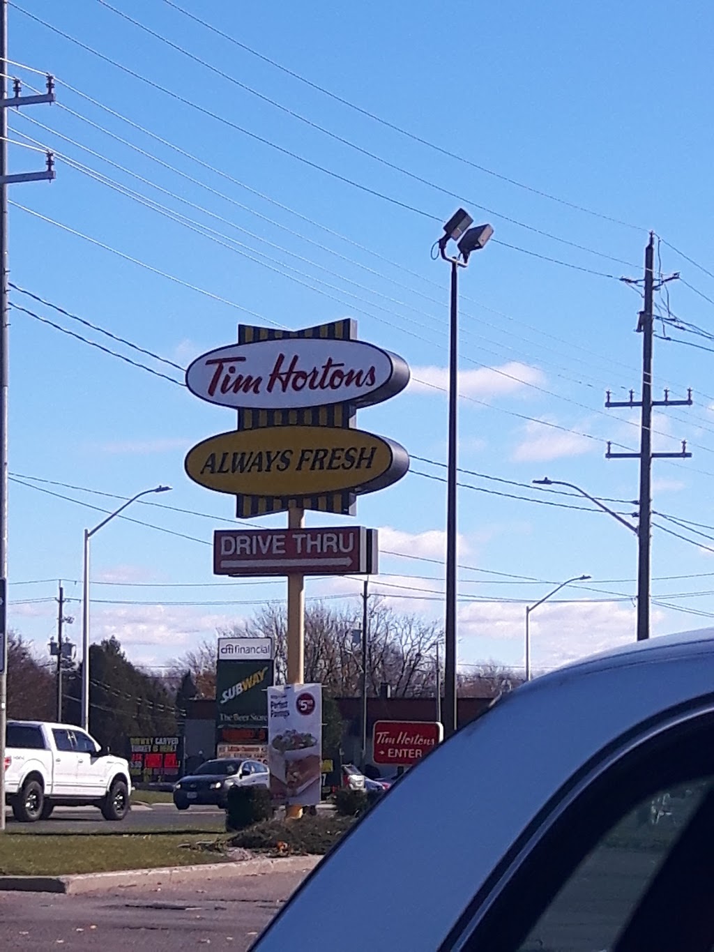 Tim Hortons | 452 St Clair St, Chatham-Kent, ON N7L 3K7, Canada | Phone: (519) 354-9490