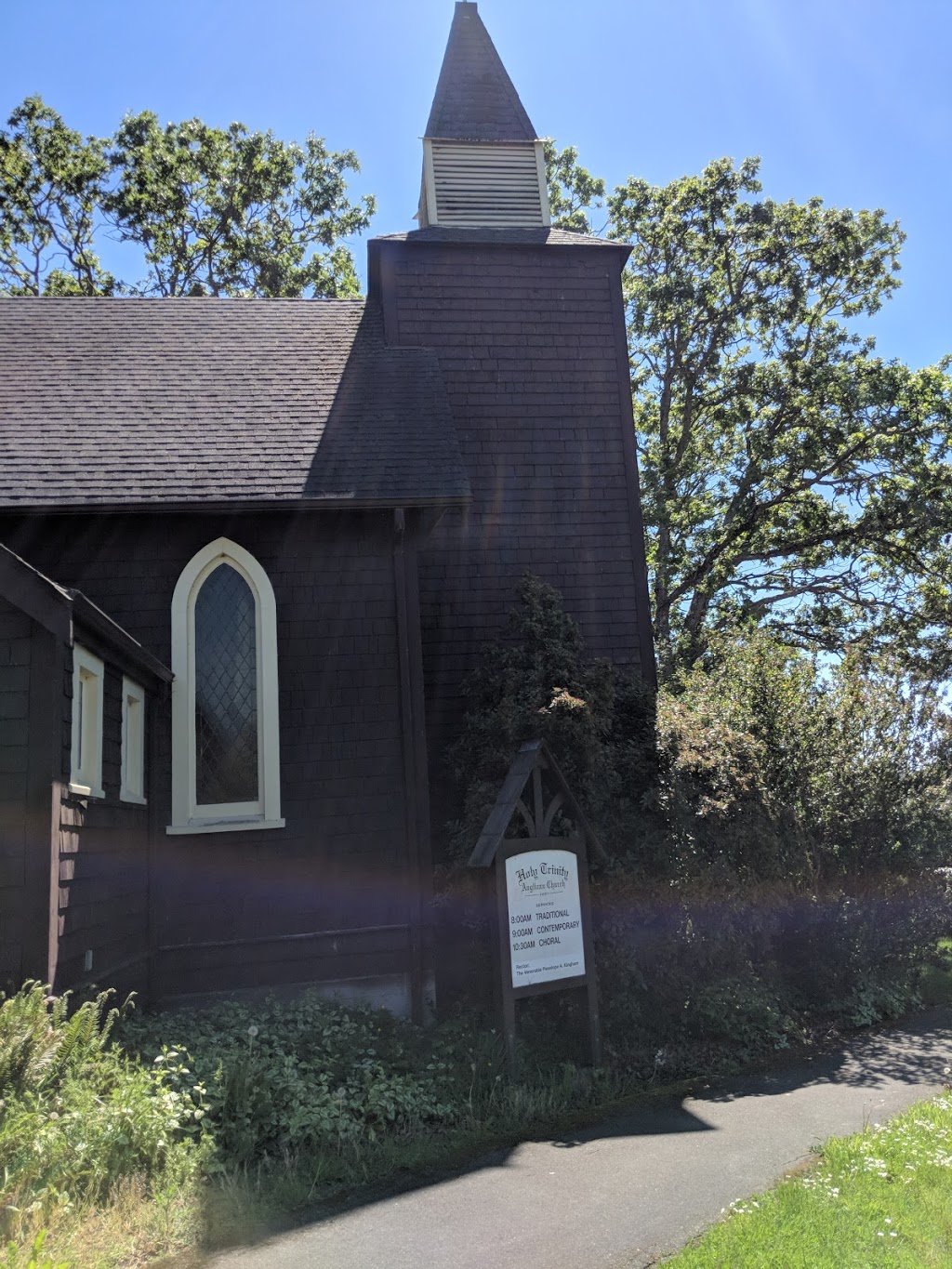 Holy Trinity Church | 1319 Mills Rd, North Saanich, BC V8L 5T2, Canada | Phone: (250) 656-3223