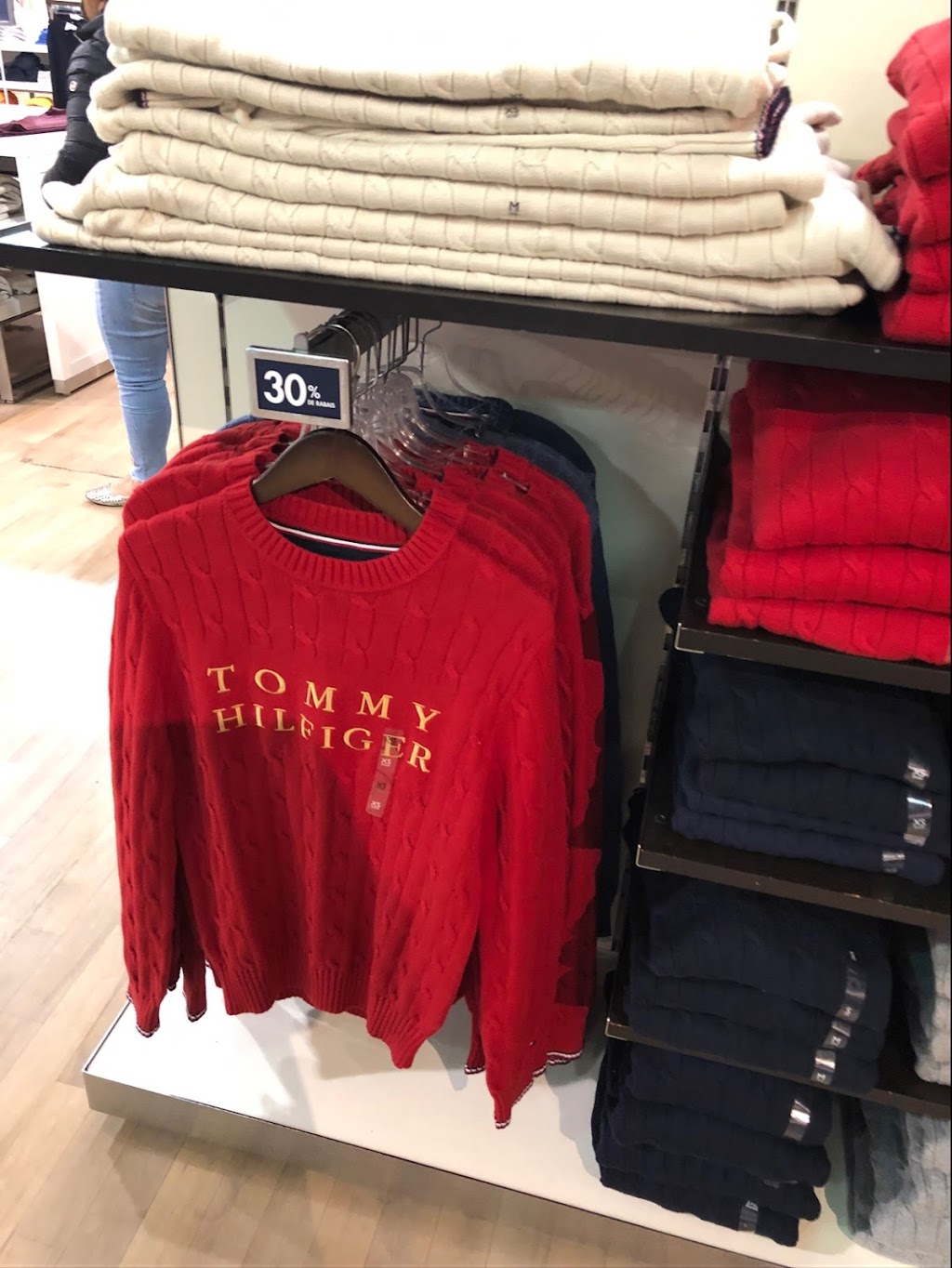 Tommy Hilfiger | 5700 Bd des Gradins, Québec, QC G2J 1R7, Canada | Phone: (418) 624-4811