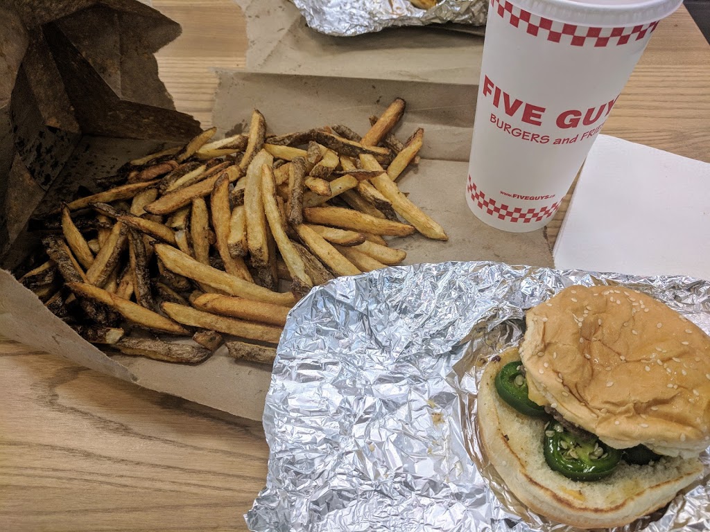 Five Guys | 20 Clair Rd W, Guelph, ON N1L 0A8, Canada | Phone: (519) 767-9090