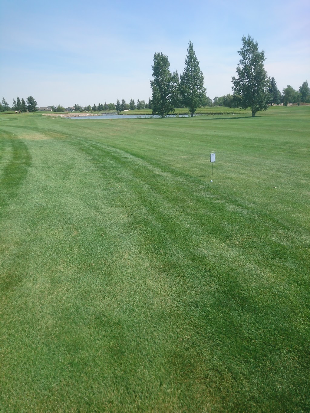 Land-O-Lakes Golf & Country Club | 102 Fairway Dr, Coaldale, AB T1M 1H1, Canada | Phone: (403) 345-2582