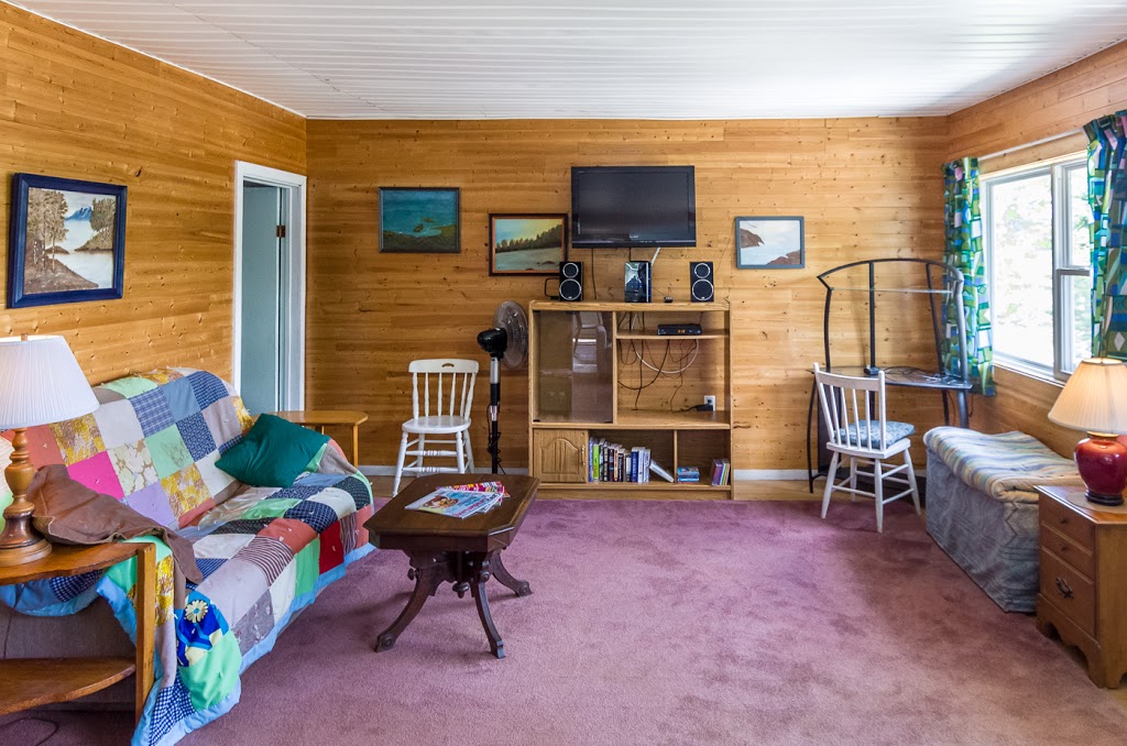 Two Island Cottages | 19 Roger Ln, Parrsboro, NS B0M 1S0, Canada | Phone: (902) 254-3467