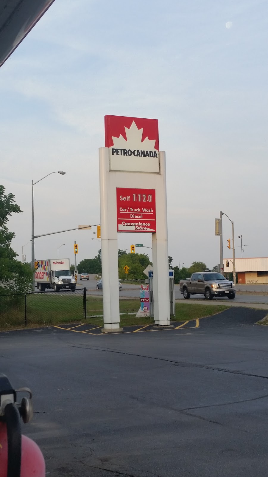 Petro-Canada | 1300 Clarence St S, Brantford, ON N3T 5L6, Canada | Phone: (519) 753-8130