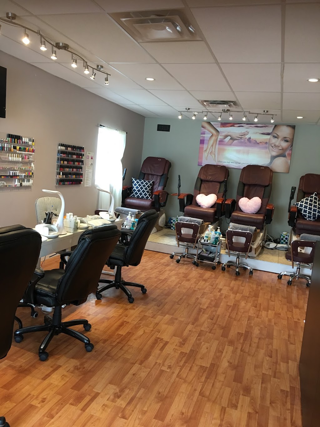 CROWN NAIL STUDIO | 2479 Main St, London, ON N6P 1P9, Canada | Phone: (519) 203-8866