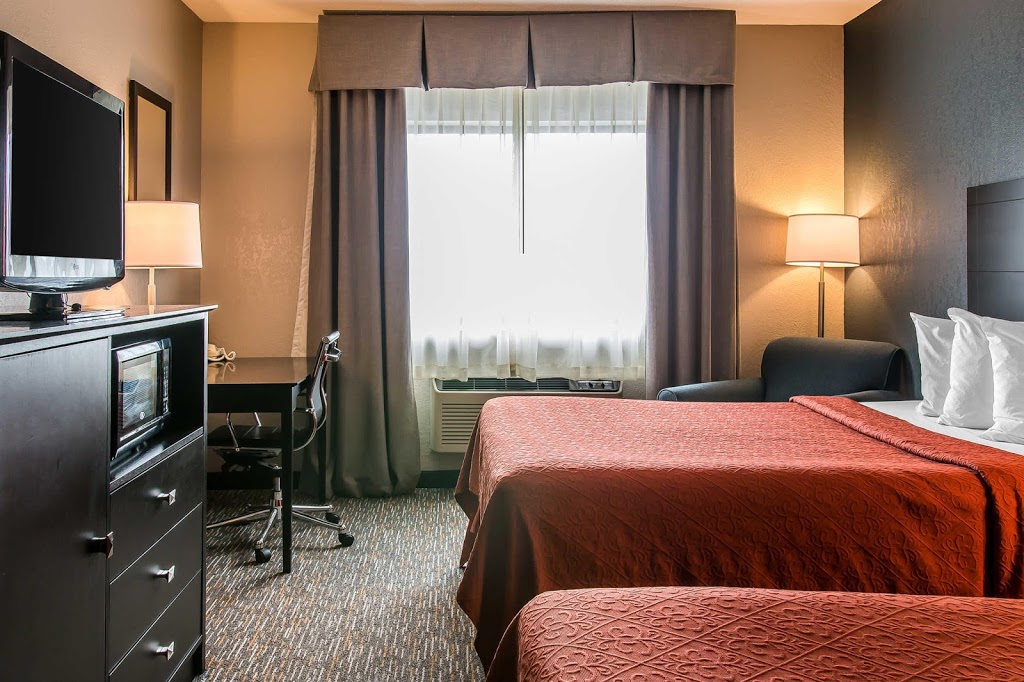 Quality Inn & Suites | 1720 Hancock St, Port Huron, MI 48060, USA | Phone: (810) 987-5999