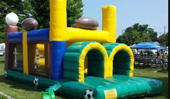 Moonwalk Bouncer & Amusement Rentals | 412 Edgehill Dr, Barrie, ON L4N 9X4, Canada | Phone: (705) 715-2925