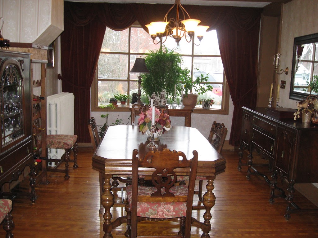 Silver Creek Bed & Breakfast | 17 Yonge St S, Walkerton, ON N0G 2V0, Canada | Phone: (519) 881-0252