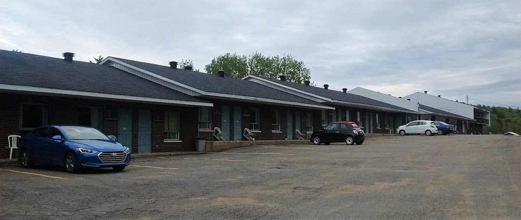 Auberge La Rocaille | 1851 5e Avenue, Grand-Mère, QC G9T 2P3, Canada | Phone: (819) 538-8683