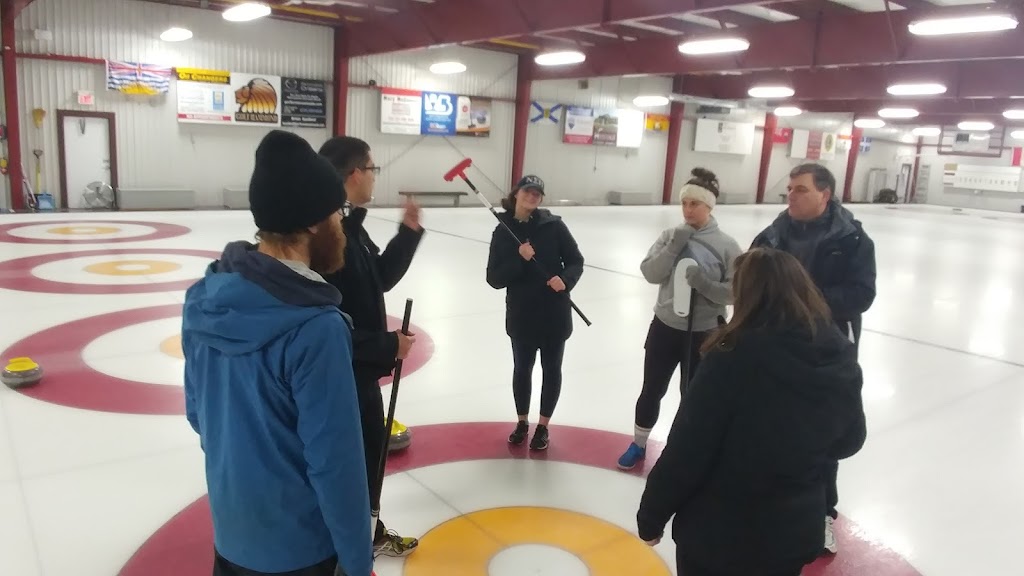 Navan Curling Club | 1305 Fairgreen Av, Navan, ON K4B 1N2, Canada | Phone: (613) 835-2736