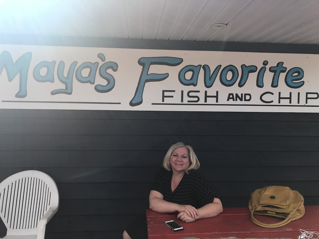 Mayas Favorite Fish and Chips | 4 French Village Station Rd, Upper Tantallon, NS B3Z 3Z9, Canada