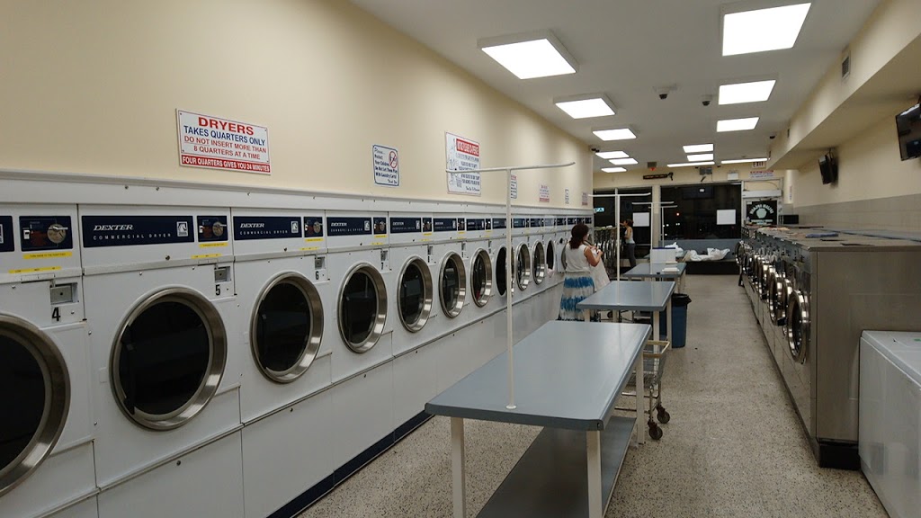 Splish Splash Coin Laundry | 658 Major MacKenzie Dr E, Richmond Hill, ON L4C 1J9, Canada | Phone: (905) 883-6128