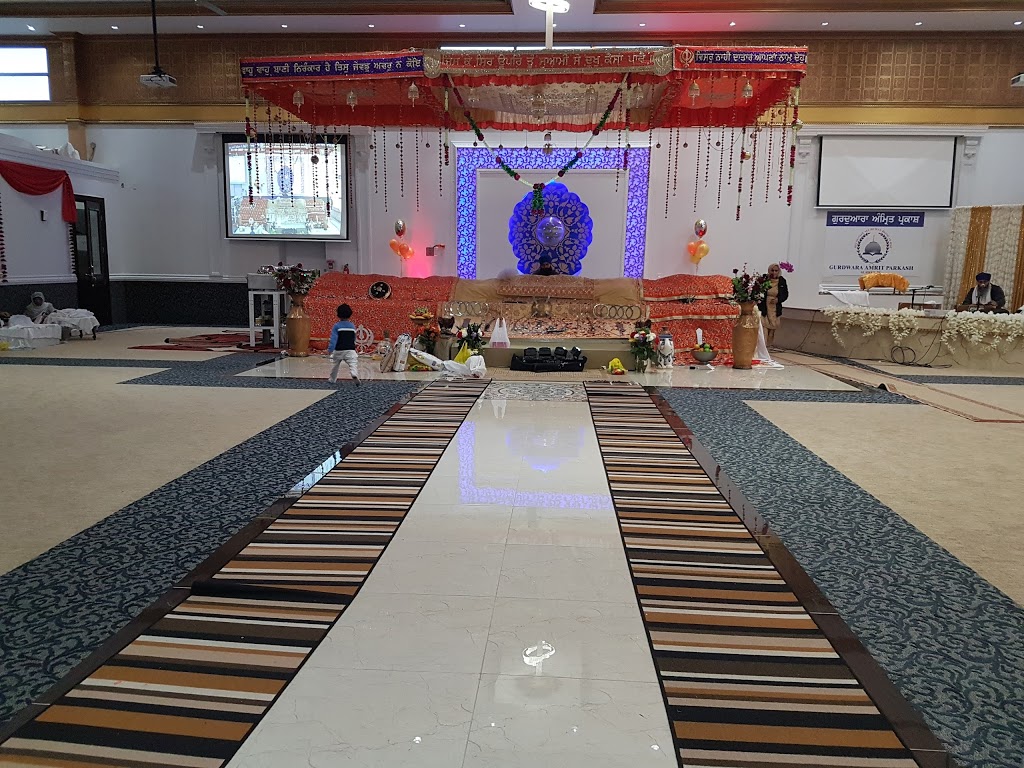 Gurdwara Amrit parkash | 7990 123a St, Surrey, BC V3W 3W2, Canada | Phone: (604) 600-7413