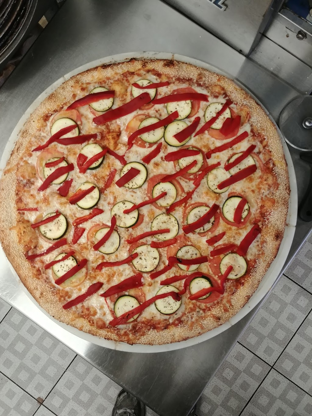 Kosher Pizza | 7241 Bathurst St, Thornhill, ON L4J 3W1, Canada | Phone: (905) 597-8688