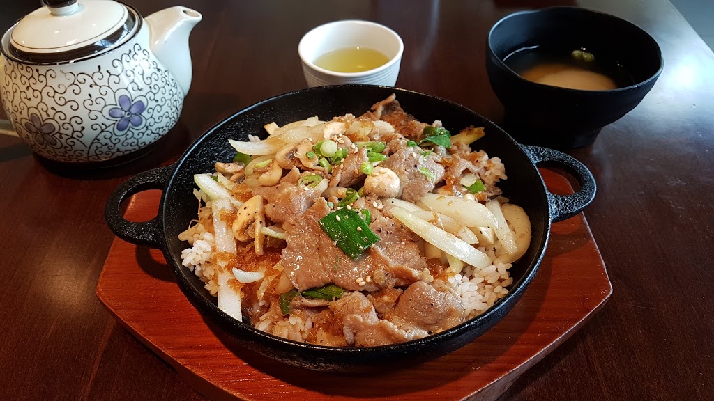 J Kitchen Korean & Japanese Restaurant | 2305 Beacon Ave W, Sidney, BC V8L 1W9, Canada | Phone: (250) 655-0033