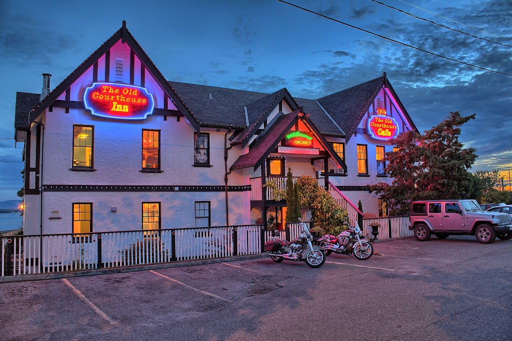 The Old Courthouse Inn | 6243 Walnut St, Powell River, BC V8A 4K4, Canada | Phone: (877) 483-4777