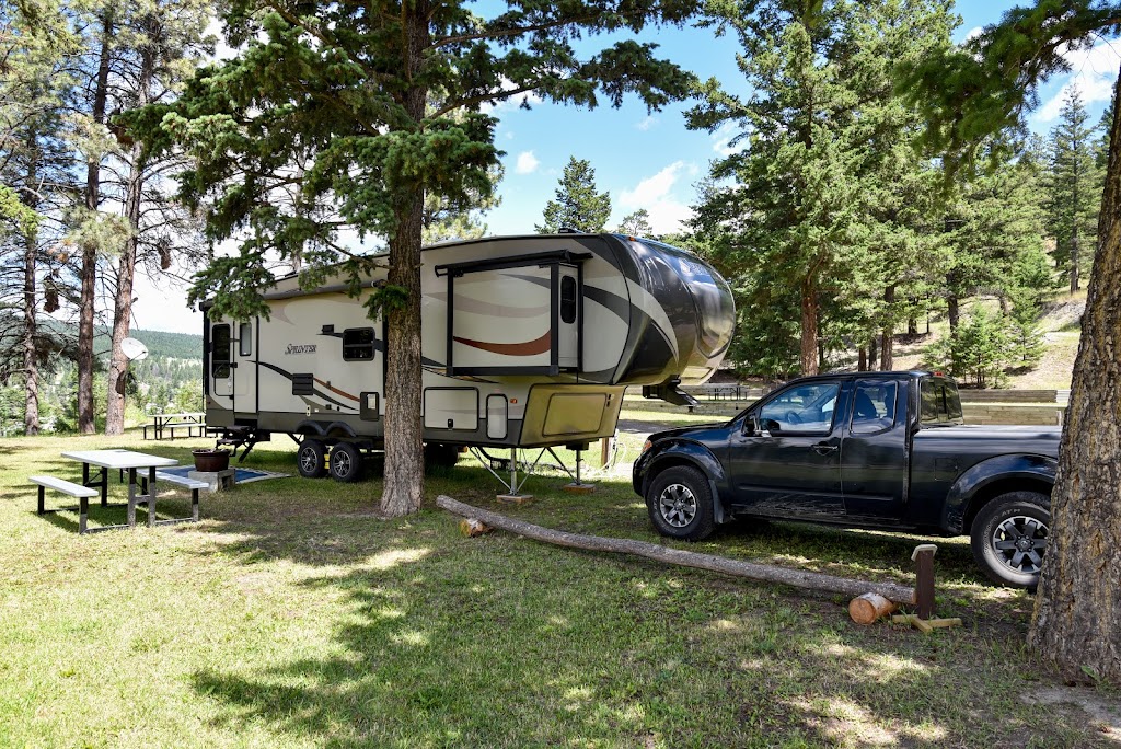 Clinton Pines RV Park & Campground | 1204 Cariboo Ave, Clinton, BC V0K 1K0, Canada | Phone: (250) 459-0030