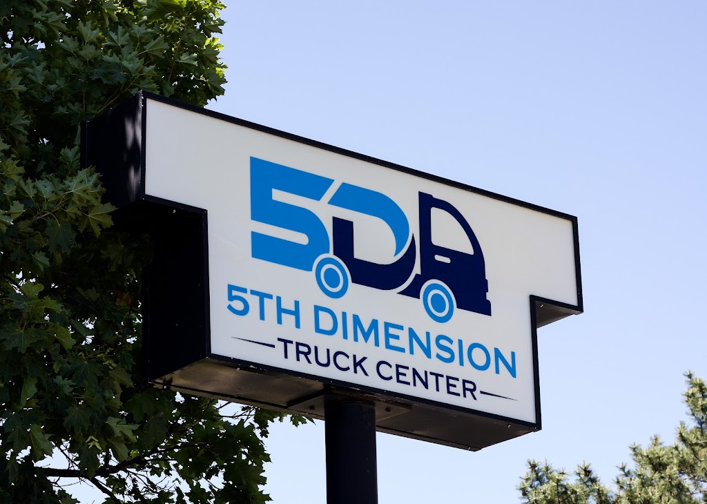 5D Truck Center | 4121 Morris Dr, Burlington, ON L7L 5L5, Canada | Phone: (289) 812-8500