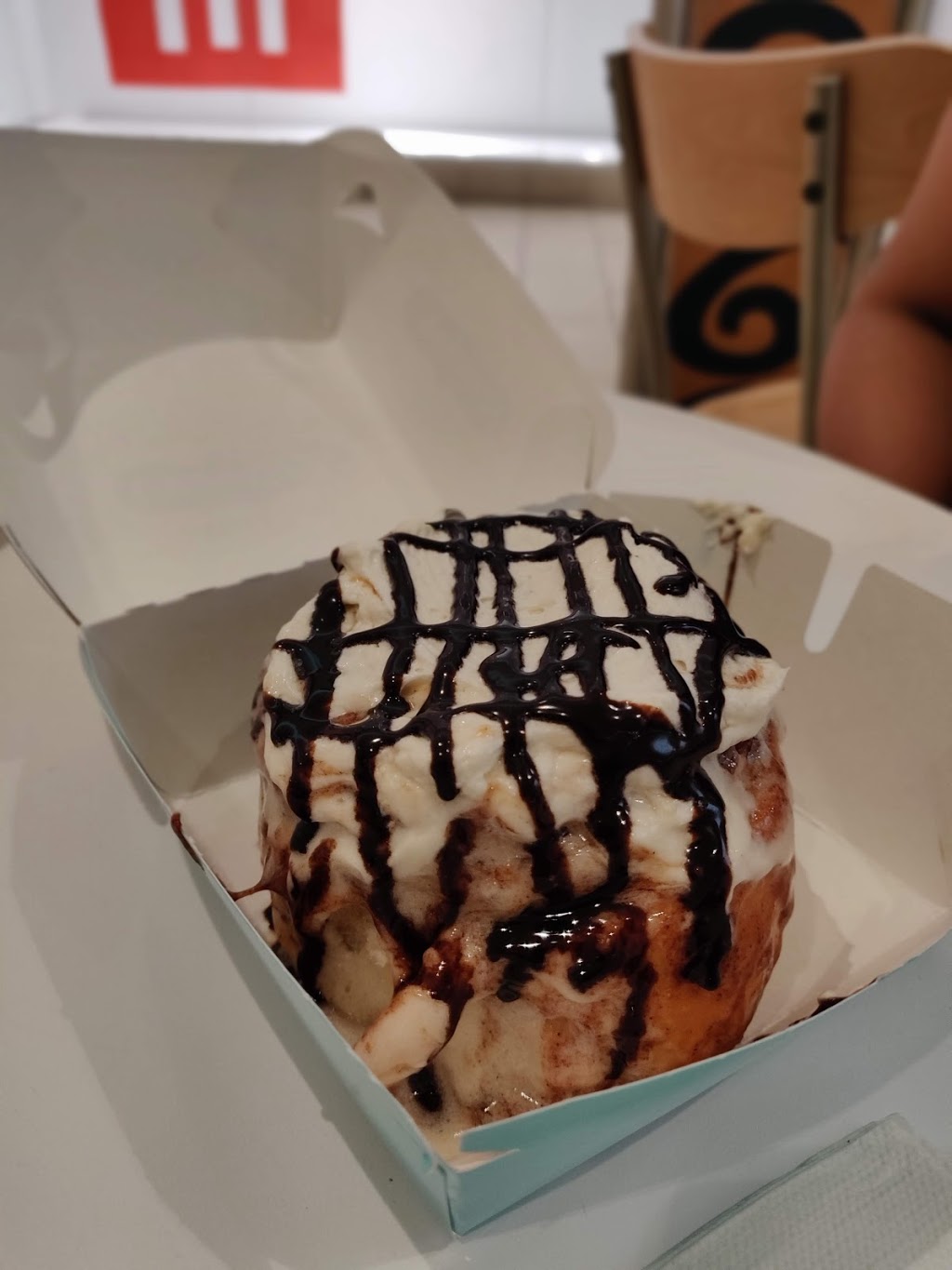 Cinnabon | 900 Dufferin St, Toronto, ON M6H 4B1, Canada | Phone: (416) 537-5864