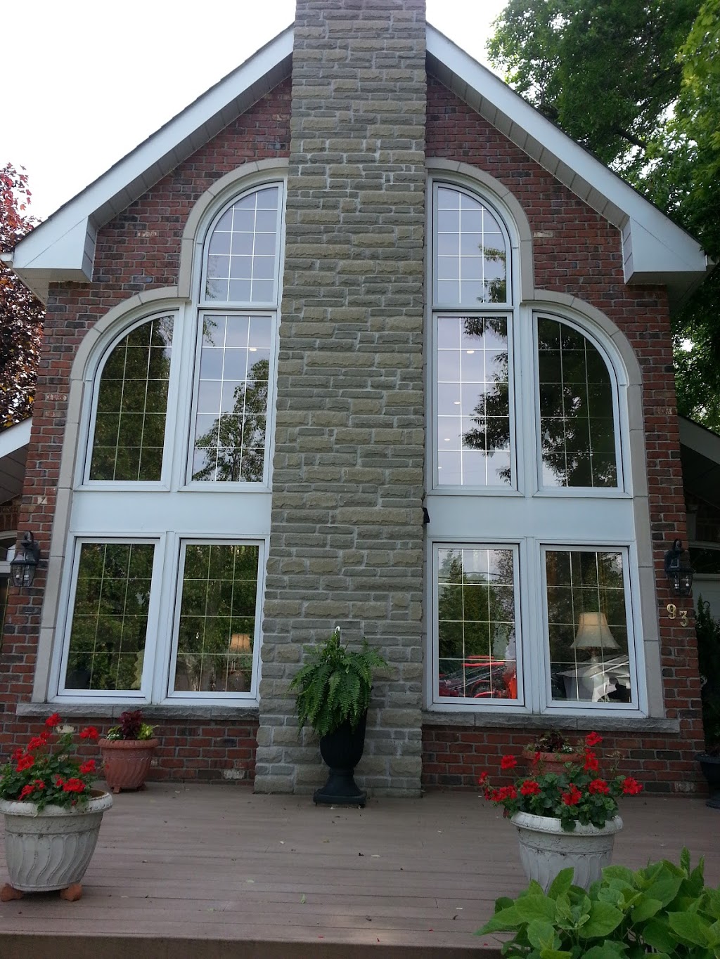 Ontario Window Cleaning | 21 Dungannon Dr, Belleville, ON K8P 5C9, Canada | Phone: (613) 966-4462