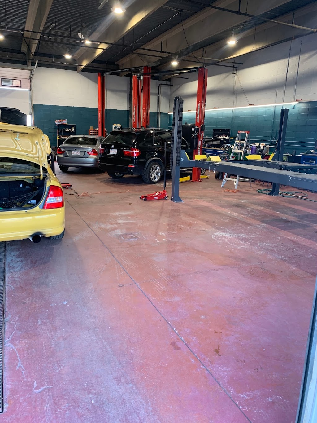 Odyssey Auto Repair & Tire | 1725 32 Ave NE #125, Calgary, AB T2E 7C8, Canada | Phone: (403) 230-6889