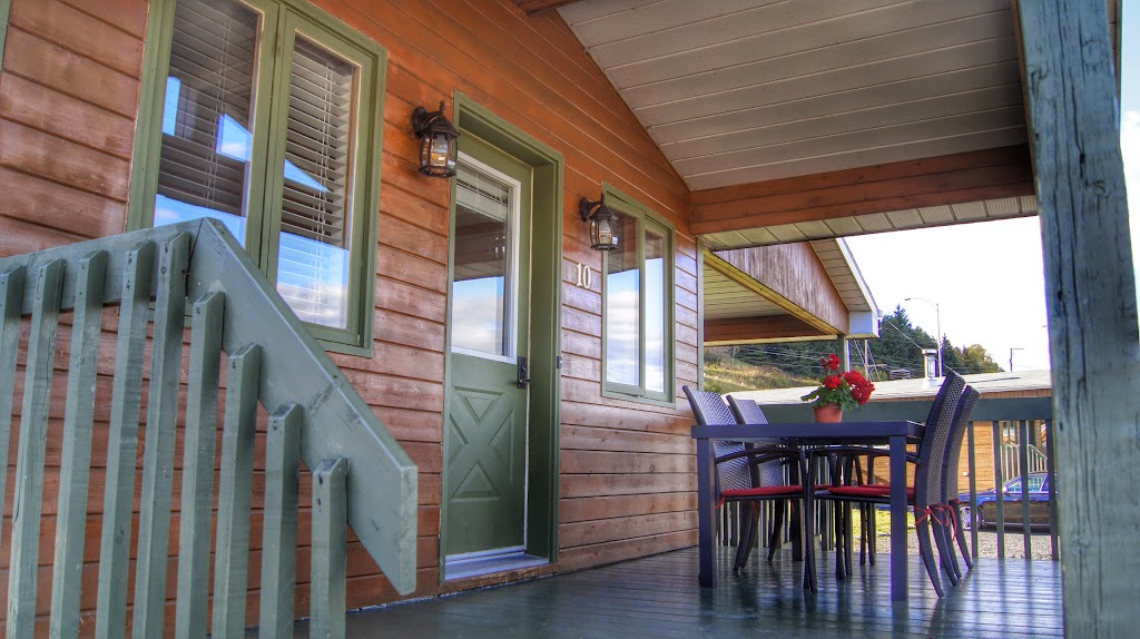 Cottages Riviera | 1530 Bd de Comporté, La Malbaie, QC G5A 1M8, Canada | Phone: (418) 665-9999