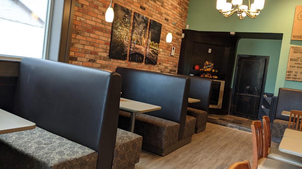 Green Apple Coffee House | 194 St Paul St, St. Catharines, ON L2R 3M2, Canada | Phone: (905) 685-5786