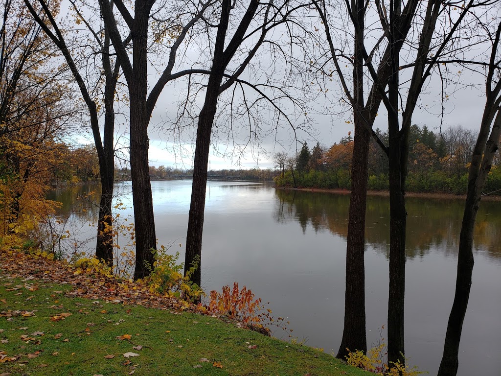 Parc Ménard | Boul Gouin O, Montréal, QC H9H 1B4, Canada | Phone: (514) 872-0311