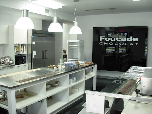 Foucade Chocolat | 141 Boulevard Saint-Luc #102, Saint-Jean-sur-Richelieu, QC J2W 2G7, Canada | Phone: (450) 349-6006