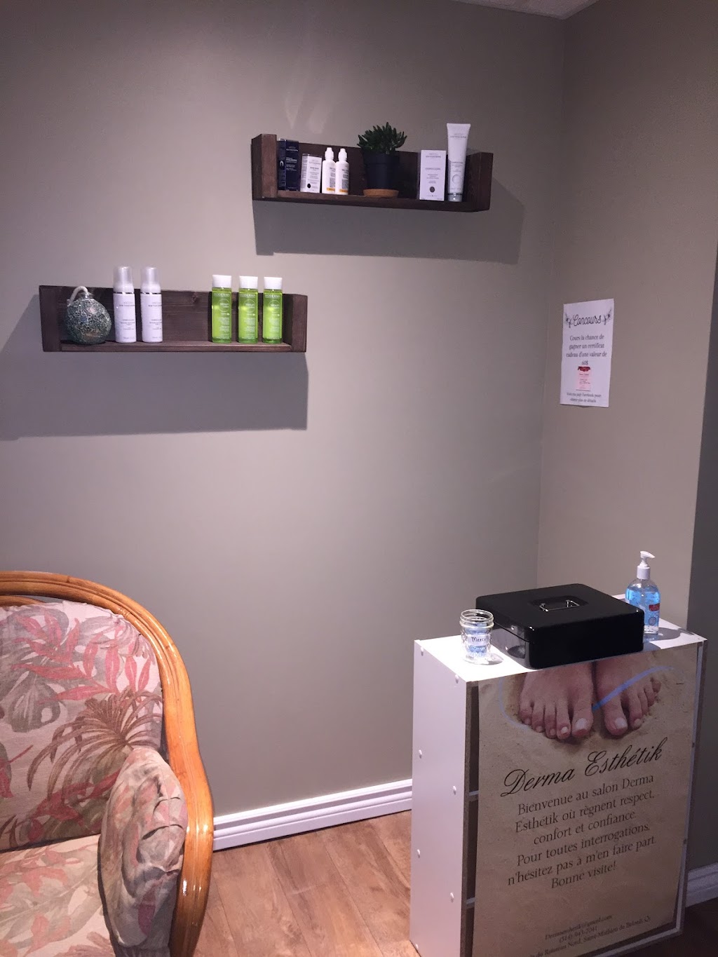 Derma Esthétik | Chem. du Ruisseau N, Saint-Mathieu-de-Beloeil, QC J3G 2C9, Canada | Phone: (514) 943-7041