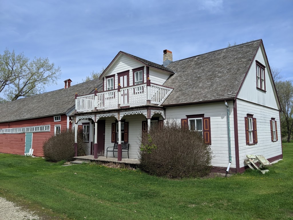 Friesen Housebarn Interpretive Centre | 4140 Rd 1 W, Altona, MB R0G 0B0, Canada | Phone: (204) 324-4115