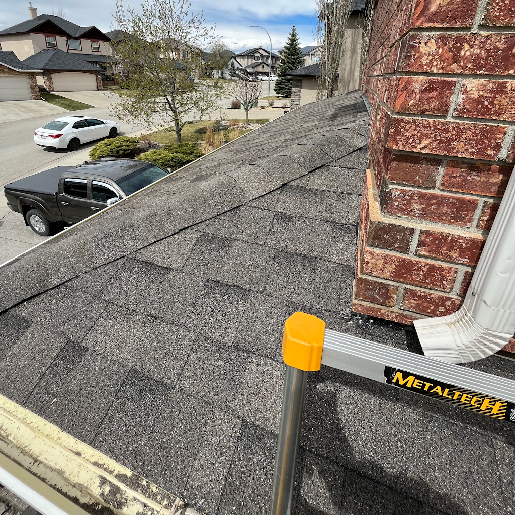 EZ Roof Repair | 3101 Tuscarora Manor NW, Calgary, AB T3L 2J9, Canada | Phone: (403) 404-7610