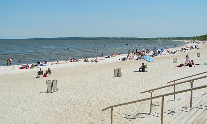 Wasaga Beach Provincial Park - Beach Area 4 | 2E8, 20 24th St N, Wasaga Beach, ON L9Z 2V9, Canada | Phone: (705) 429-2516