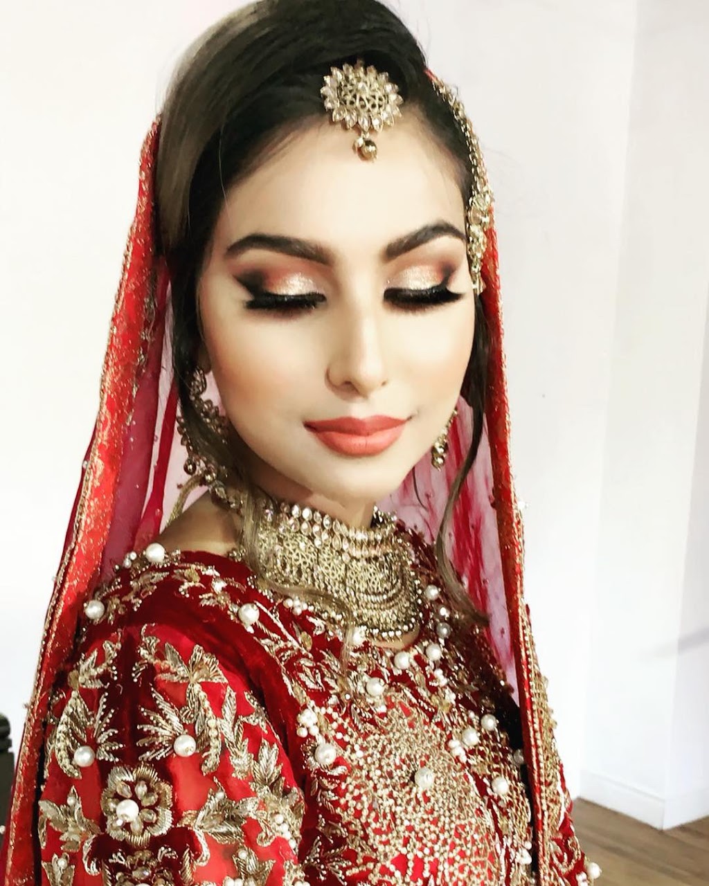 Amna Makeup Artist | 12 Collis Dr, Bradford, ON L3Z 0S9, Canada | Phone: (647) 280-5362