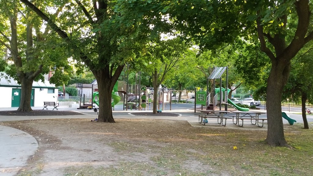 Woburn Avenue Playground | 75 Woburn Ave, Toronto, ON M5M 1K5, Canada | Phone: (416) 338-4386