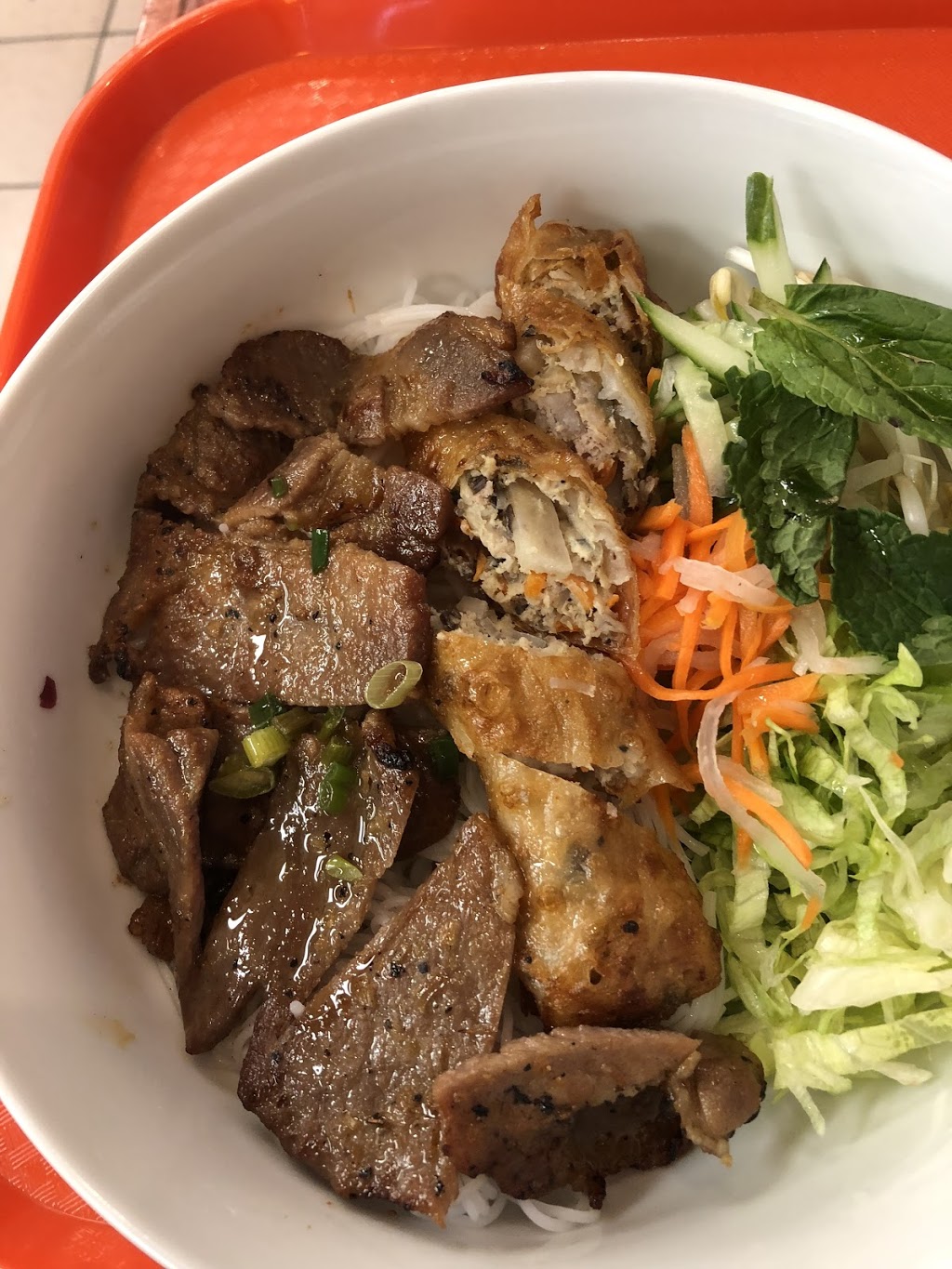 Pho Viet | 1550 S Gateway Rd, Mississauga, ON L4W 5G6, Canada | Phone: (905) 206-8988