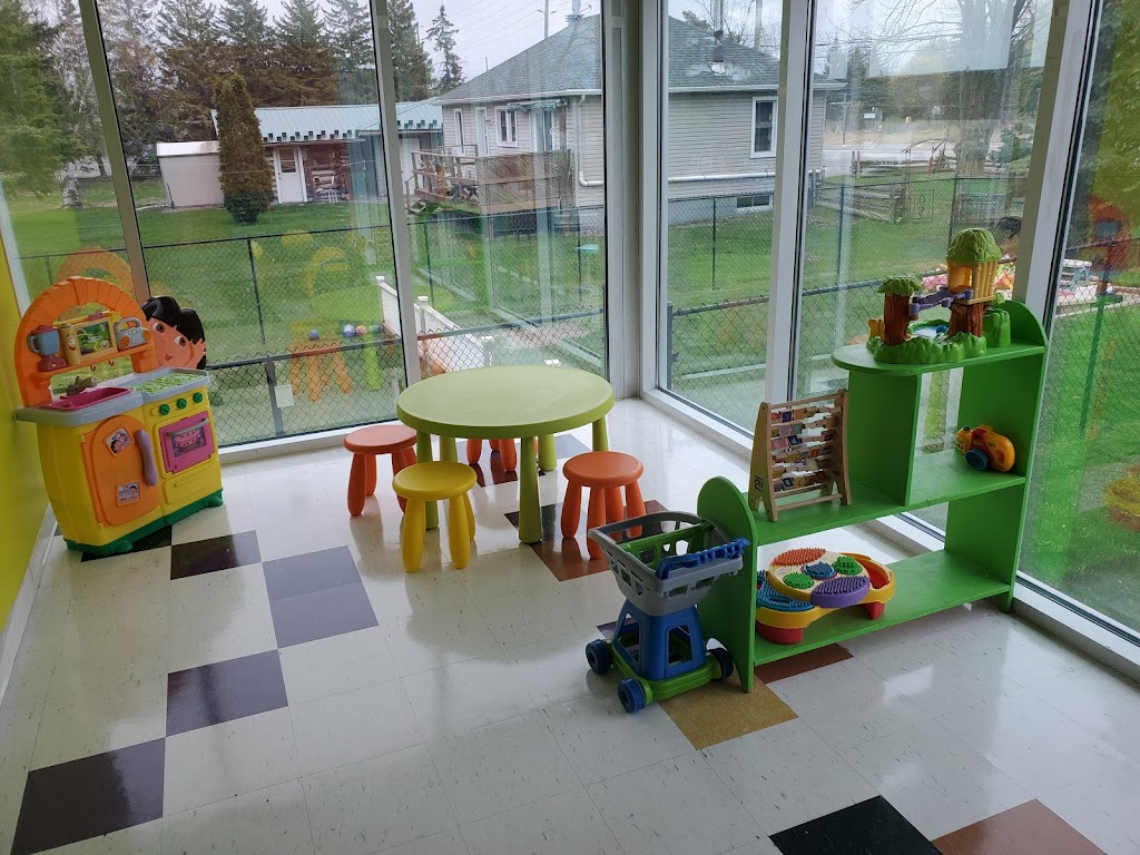 Heritage Child Care Centre | 101 Schneider Rd, Kanata, ON K2K 1Y3, Canada | Phone: (613) 591-0761