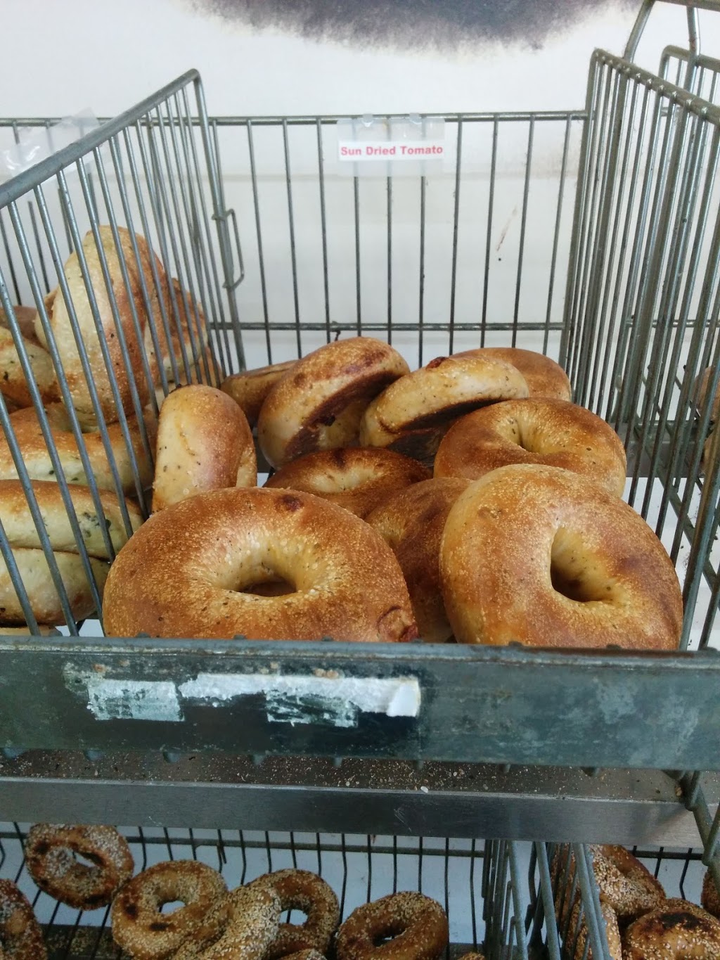 Bagel Nash | 7355 Bayview Ave, Thornhill, ON L3T 5Z2, Canada | Phone: (905) 763-7766