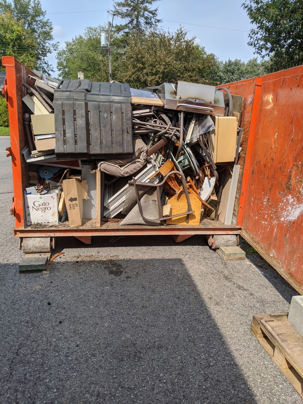 Mr. Dumpster | Ottawa, ON K0A 2H0, Canada | Phone: (613) 794-6661