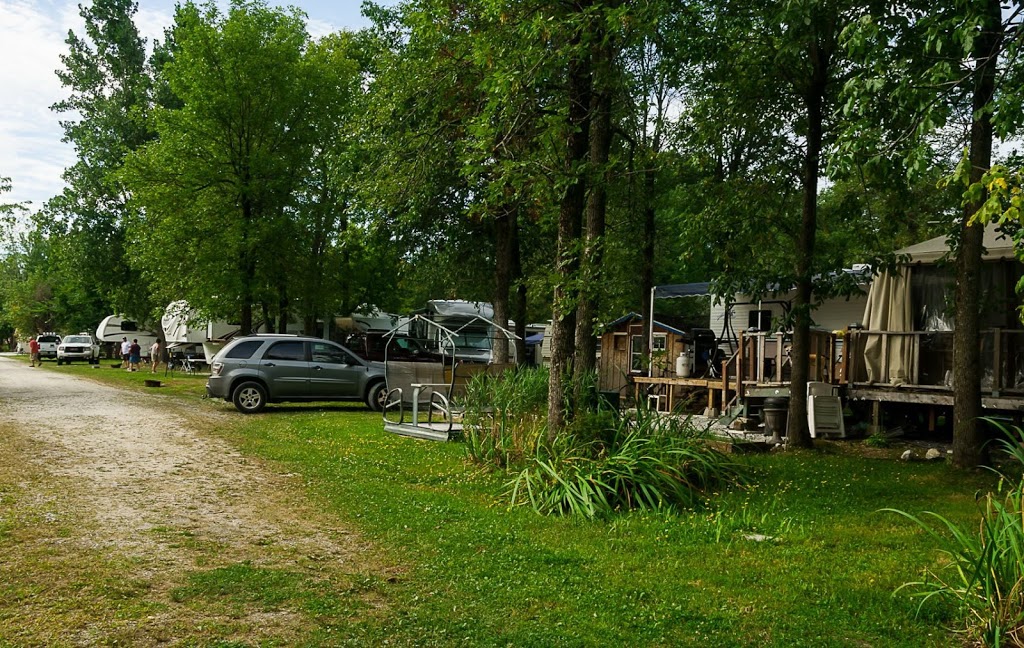 Camping Domaine Florent | 272 23 Av E, Venise-en-Québec, QC J0J 2K0, Canada | Phone: (450) 244-5607