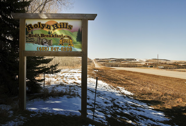 Rolyn Hills B&B and Guest Ranch | 26049 AB-595, Alberta T4E 0T8, Canada | Phone: (403) 347-0206