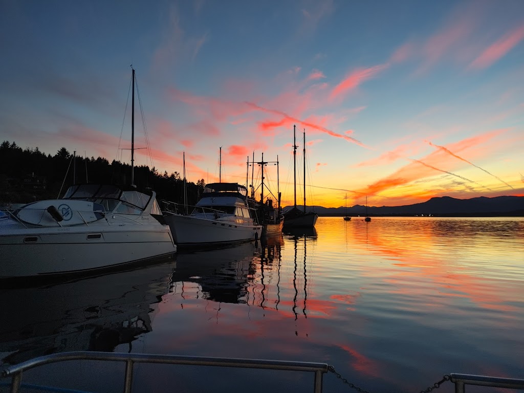 Paradise Marina Place | 1241 Sutherland Dr, Cowichan Bay, BC V0R 1N2, Canada | Phone: (250) 797-7788