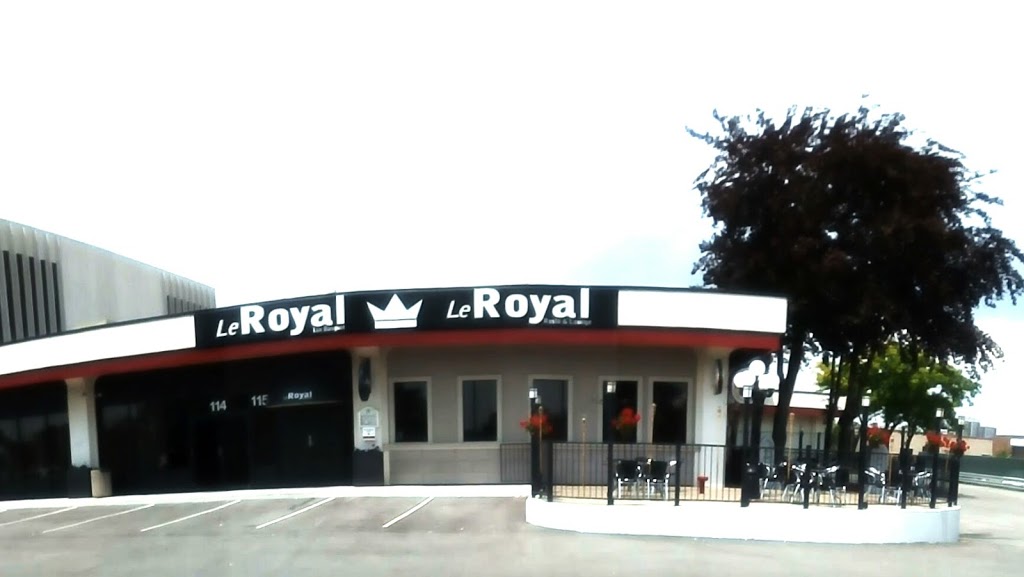 Le Royal Resto & Lounge | 755 Queensway E, Mississauga, ON L4Y 4C5, Canada | Phone: (905) 281-8259