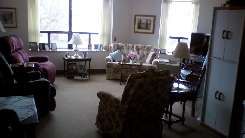 Chartwell Royal Marquis Retirement Residence | 590 Grand Marais Rd E, Windsor, ON N8X 3H4, Canada | Phone: (226) 526-9694