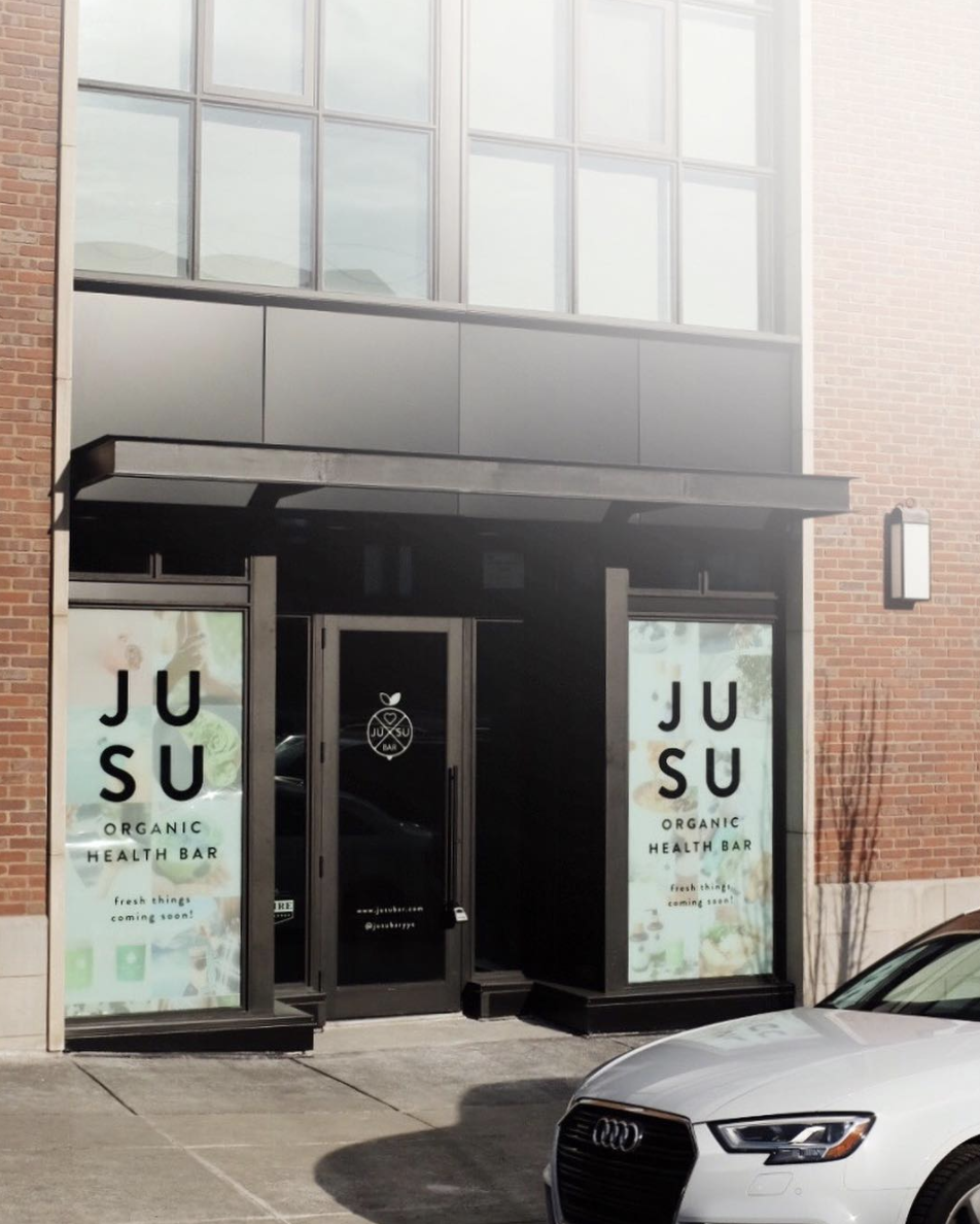 Jusu Bar Britannia | 808 49 Ave SW, Calgary, AB T2S 1G9, Canada | Phone: (403) 457-7799