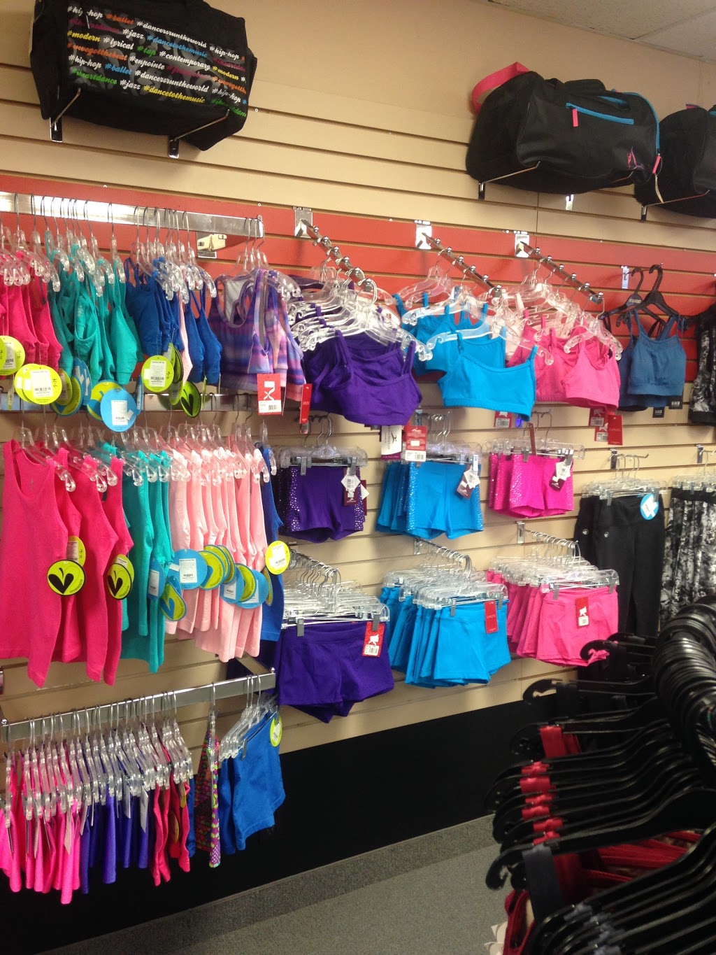 InStep Activewear | 635 Fourth Line, Units 12-13, Oakville, ON L6L 5W4, Canada | Phone: (905) 844-4415