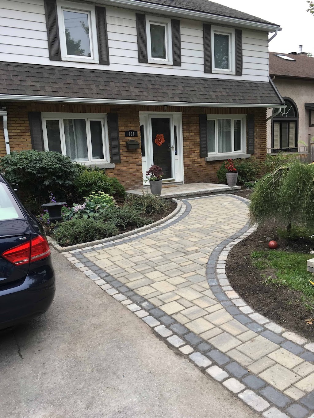 Lava interlock and landscaping | 623 Spring Valley Dr, Orléans, ON K1W 0C6, Canada | Phone: (613) 255-2088