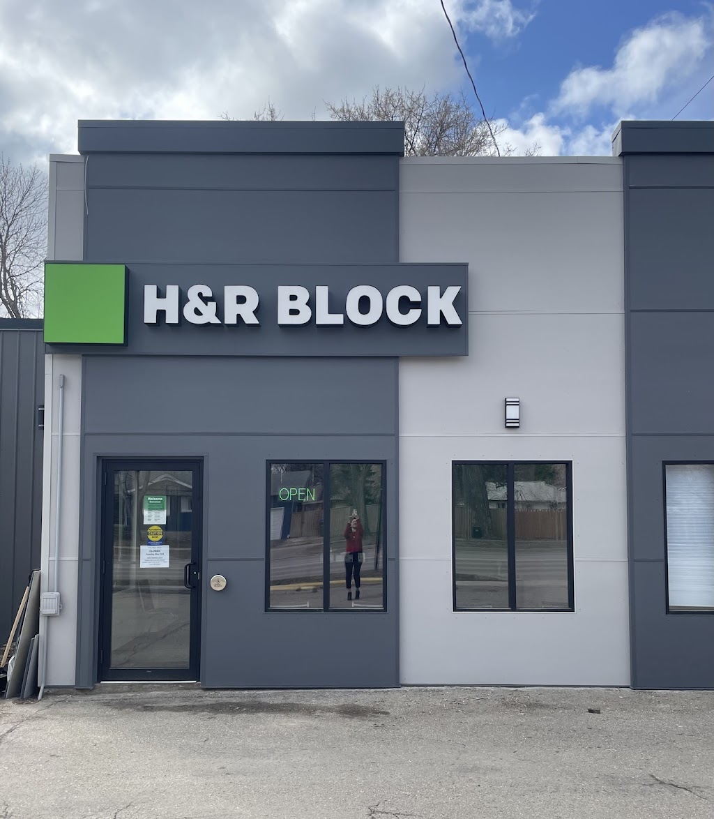 H&R Block | 618 Thornhill St, Morden, MB R6M 1E8, Canada | Phone: (204) 822-1287